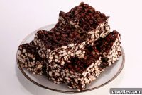 Golden Puffed Wheat Cake Delight