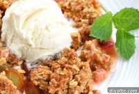 Irresistible Rhubarb Crisp