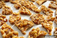 Irresistible Old Fashioned Peanut Brittle