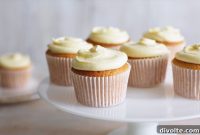Fluffy Vanilla Cloud Cupcakes
