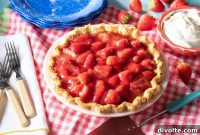 Perfect Summer Strawberry Pie