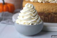 Fluffy Whipped Cream Cheese Frosting