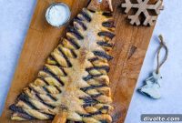 Nutella Christmas Tree Pull-Apart Pastry