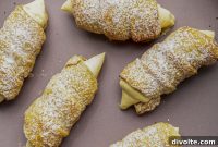 Flaky Cream Horns Delight