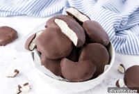Homemade Peppermint Patties: Cool Mint Chocolate Delights