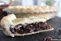 Old-Fashioned Raisin Pie