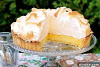 Zesty Orange Meringue Pie