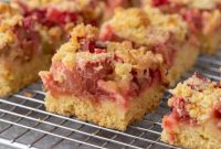 Easy Rhubarb Bars