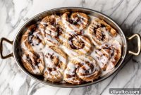 Warm Apple Cinnamon Swirls