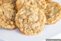 Chewy Oatmeal Cookie Perfection