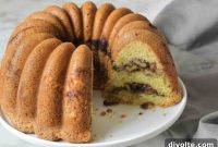 Irresistible Cinnamon Swirl Coffee Cake