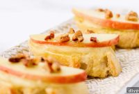 Sweet Apple and Creamy Brie Crostini