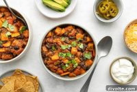 Hearty Sweet Potato Black Bean Chili