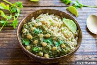 Easy Chickpea Spinach Curry