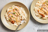 Creamy Chicken Alfredo Fettuccine