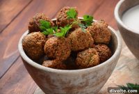 Crispy Falafel Poppers