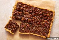 Irresistible Pecan Bars