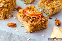 Spiced Apple Oat Crumble Bars
