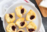 Sweet & Savory Raspberry Brie Bites