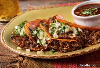 The Ultimate Birria de Res Tacos