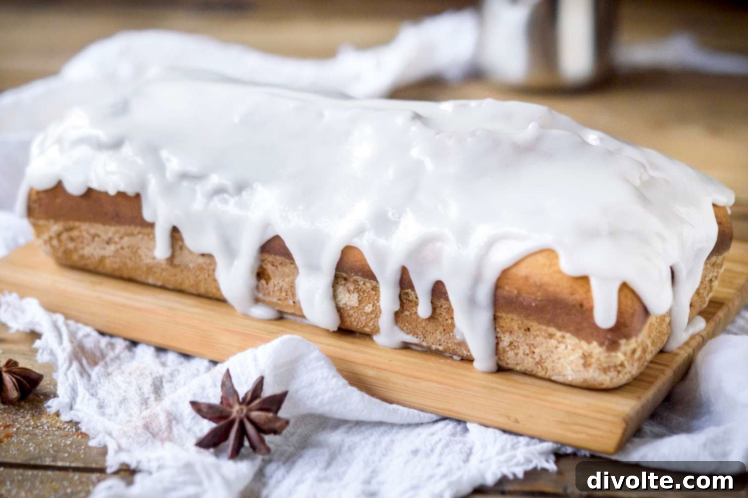 Dreamy Vanilla Glaze 2 vanilla-glaze-recipe