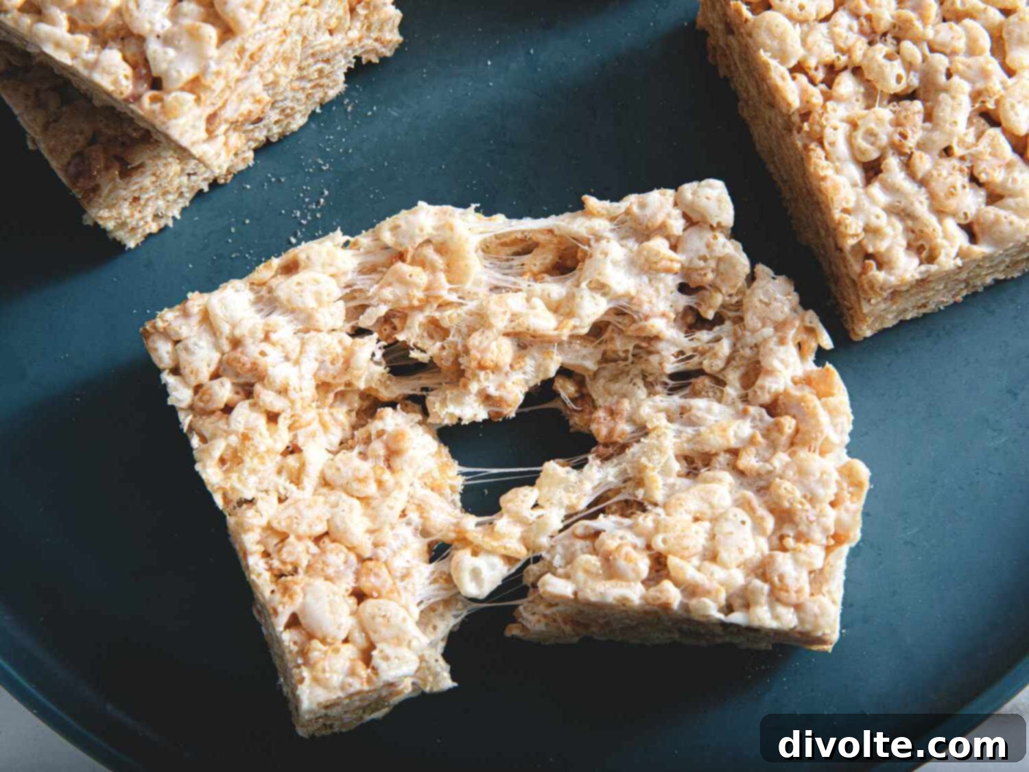 marshmallow-crispie-bars-recipe