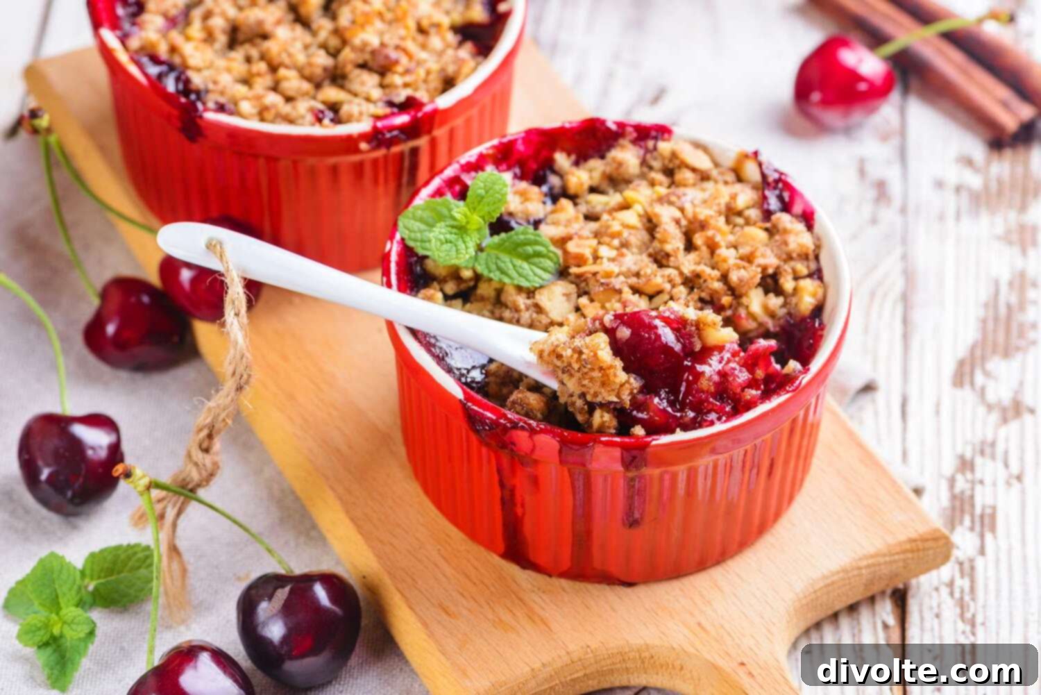 Sweet Cherry Crumble Delight 3 cherry-crumble-recipe