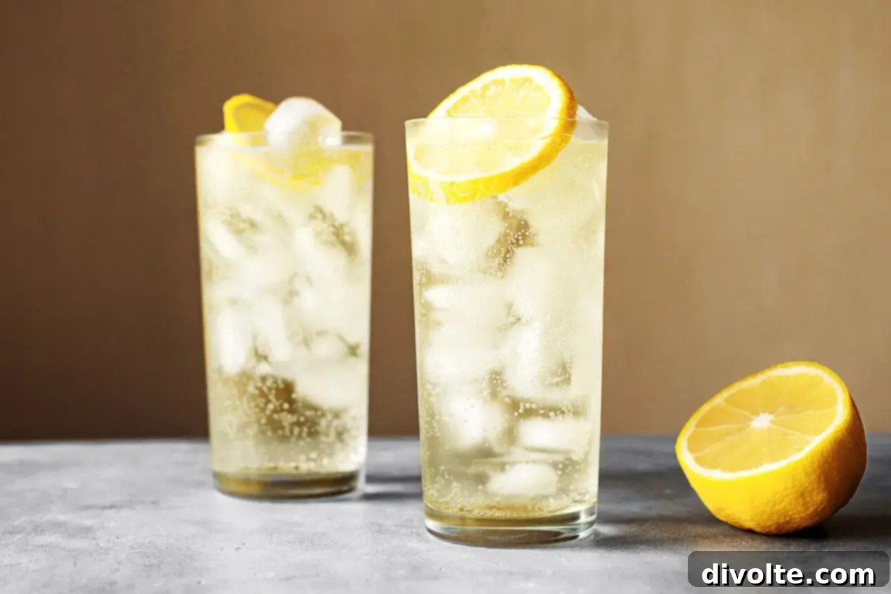 Classic 7 and 7 Cocktail with Seagram's 7 Crown and 7-Up