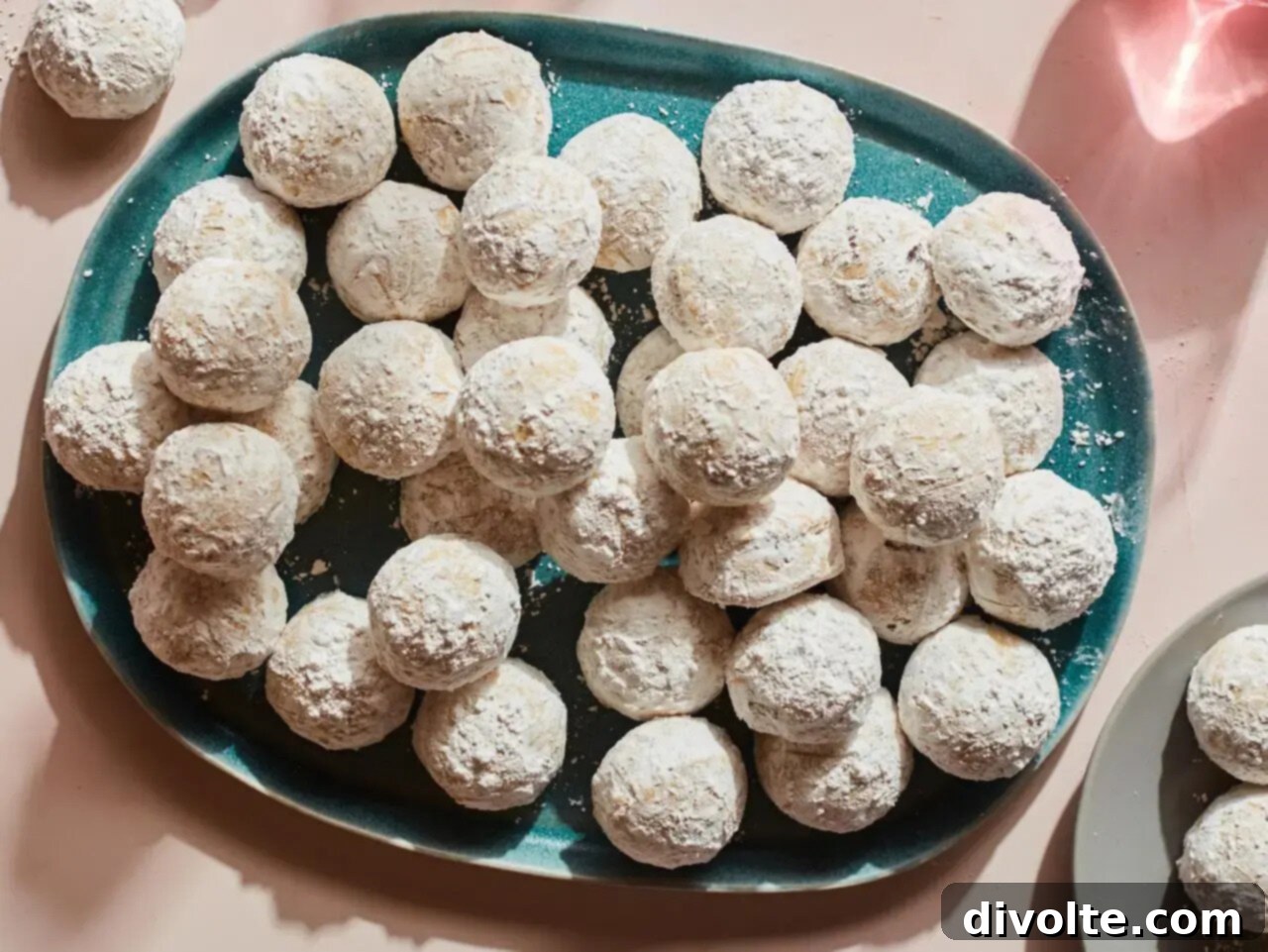 Snowball Cookies Recipe 2 russian-tea-cakes-recipe