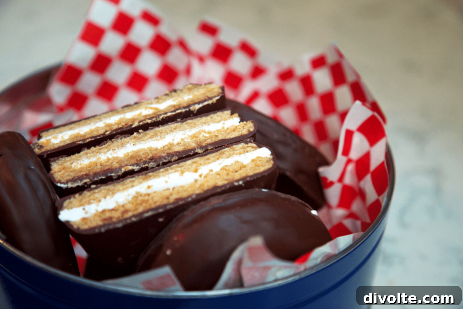 Homemade Southern Moon Pies - recipe card image
