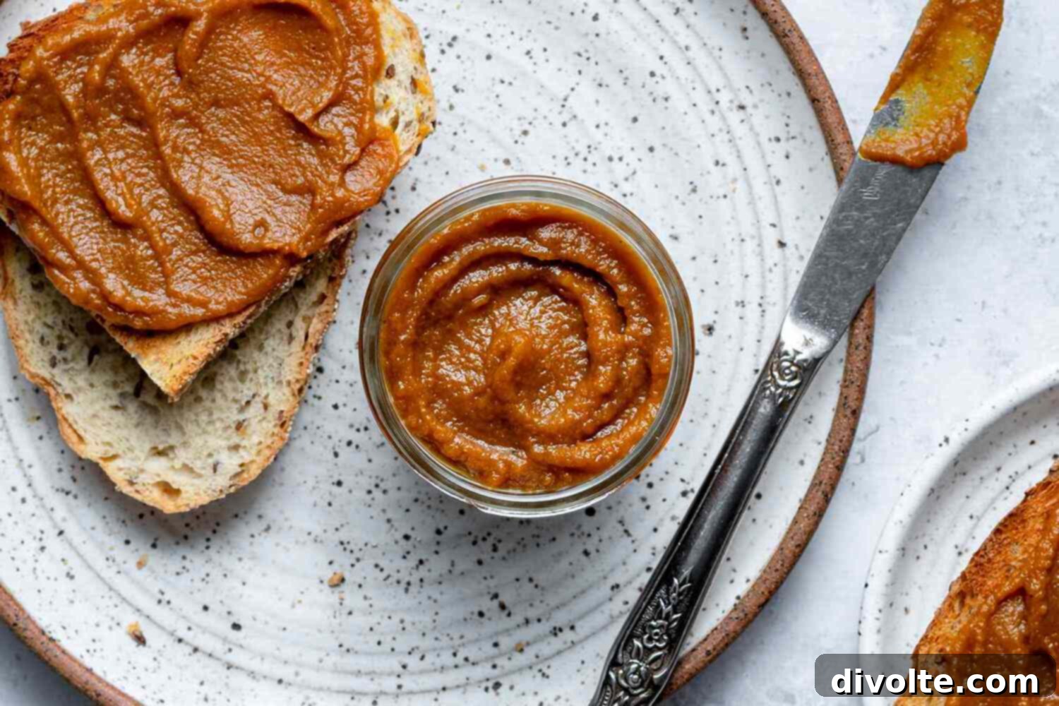 Homemade Spiced Pumpkin Butter - perfect for fall breakfasts and desserts.