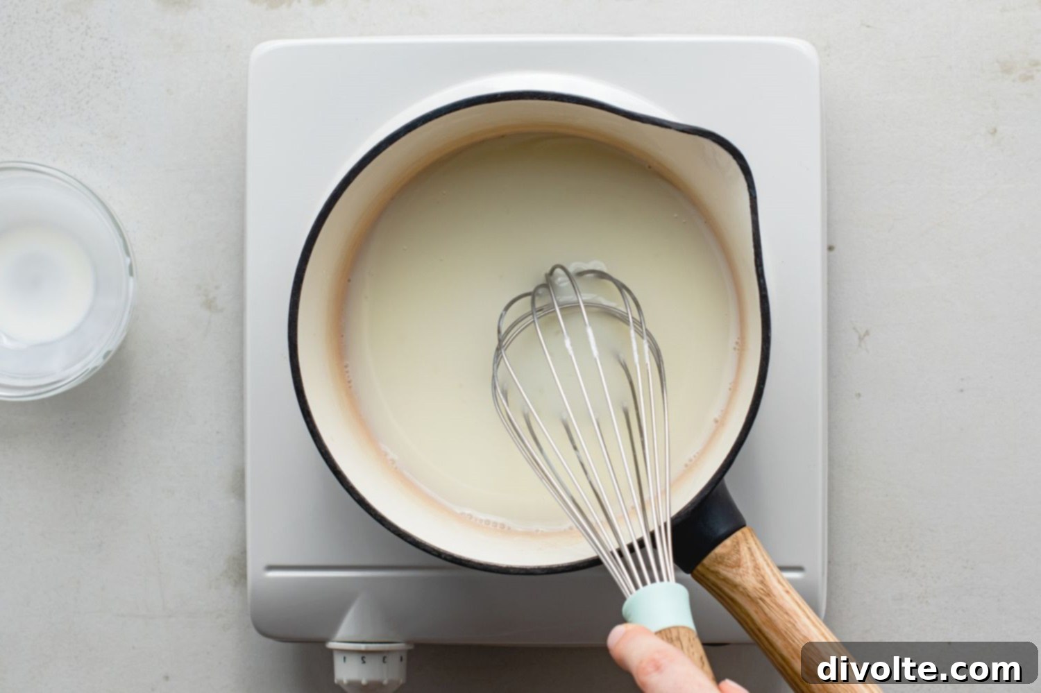 Classic Vanilla Cream Sauce 2 vanilla-cream-or-sauce-recipe