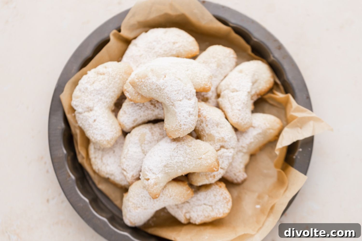 Classic Almond Crescent Cookies 3 almond-crescent-cookies-recipe