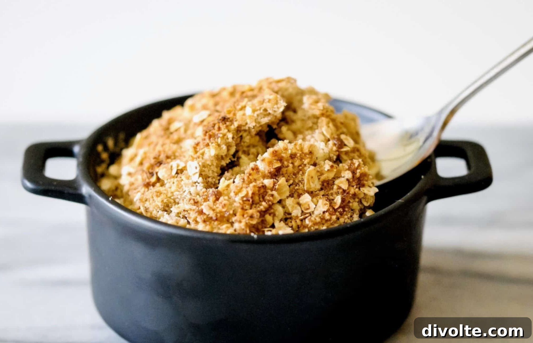Microwave Apple Crisp: A delightful and quick dessert for any occasion.