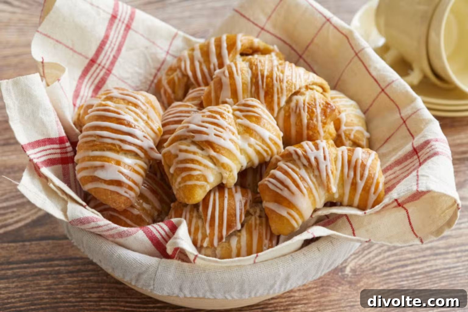 apple-pie-crescents-recipe