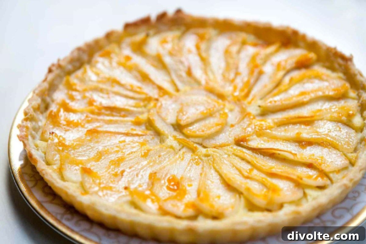 Delicious and easy pear tart recipe with flaky pastry