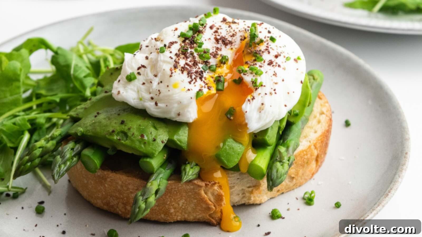 Elevated Avocado Toast with Poached Eggs 2 avocado-toast-with-poached-eggs-recipe