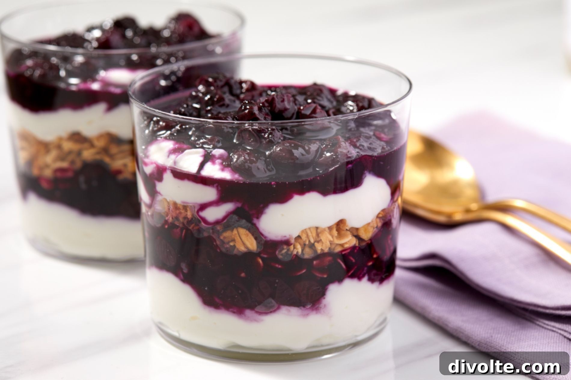 berry-yogurt-parfait-recipe