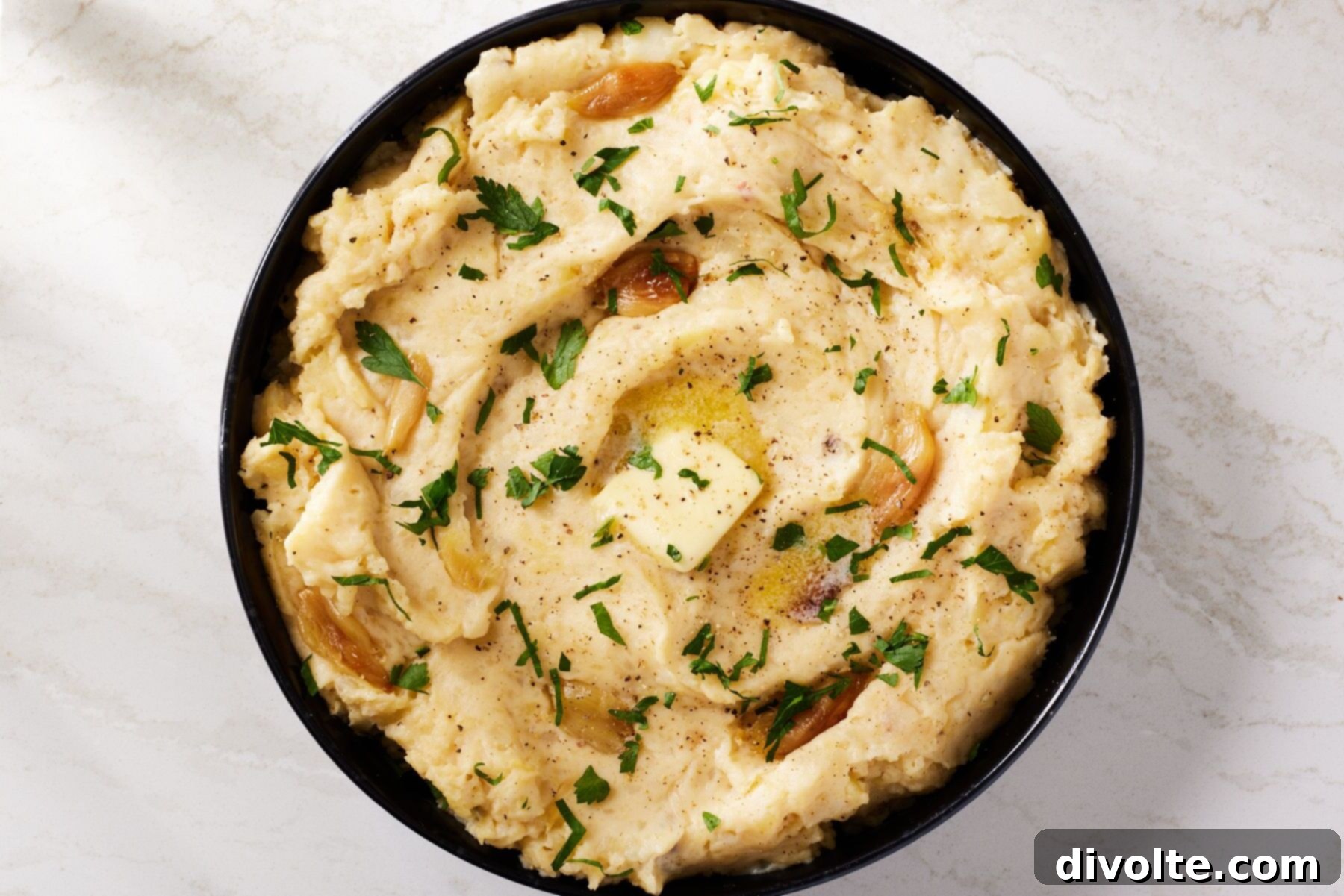 Perfect Creamy Garlic Mashed Potatoes 2 garlic-mashed-potatoes-recipe