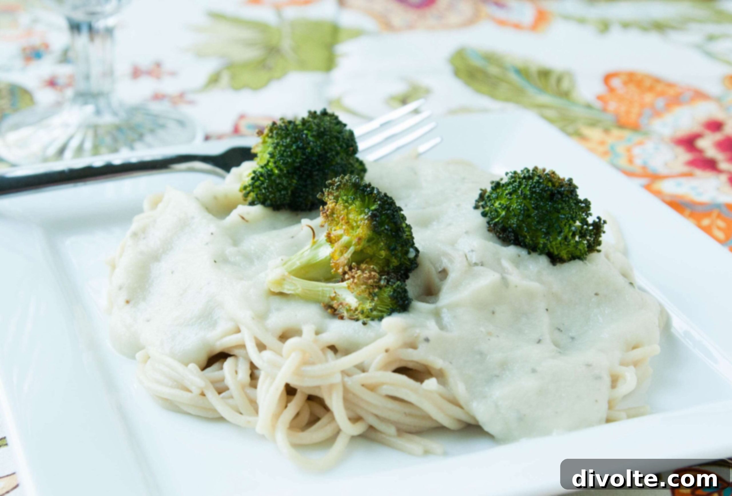 creamy-vegan-alfredo-with-broccoli-recipe