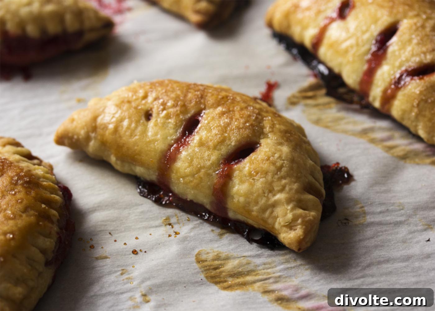 strawberry-rhubarb-hand-pie-recipe