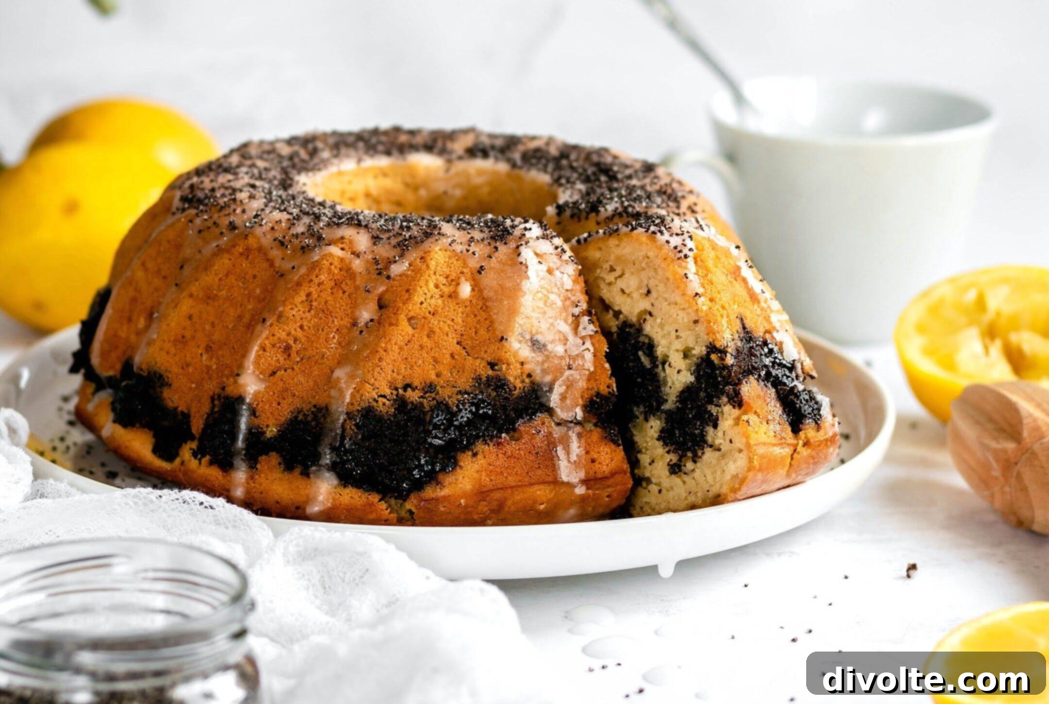 lemon-poppy-seed-bundt-cake-recipe
