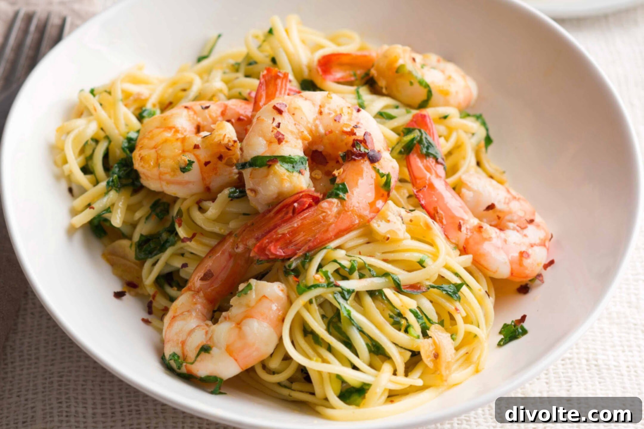 Garlic Butter Shrimp Linguine 2 garlic-shrimp-linguine-recipe