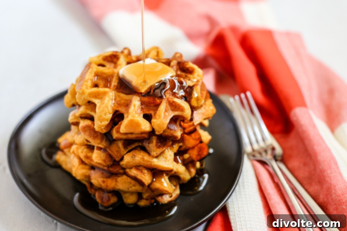 Delicious Homemade Pumpkin Spice Waffle Recipe for Fall