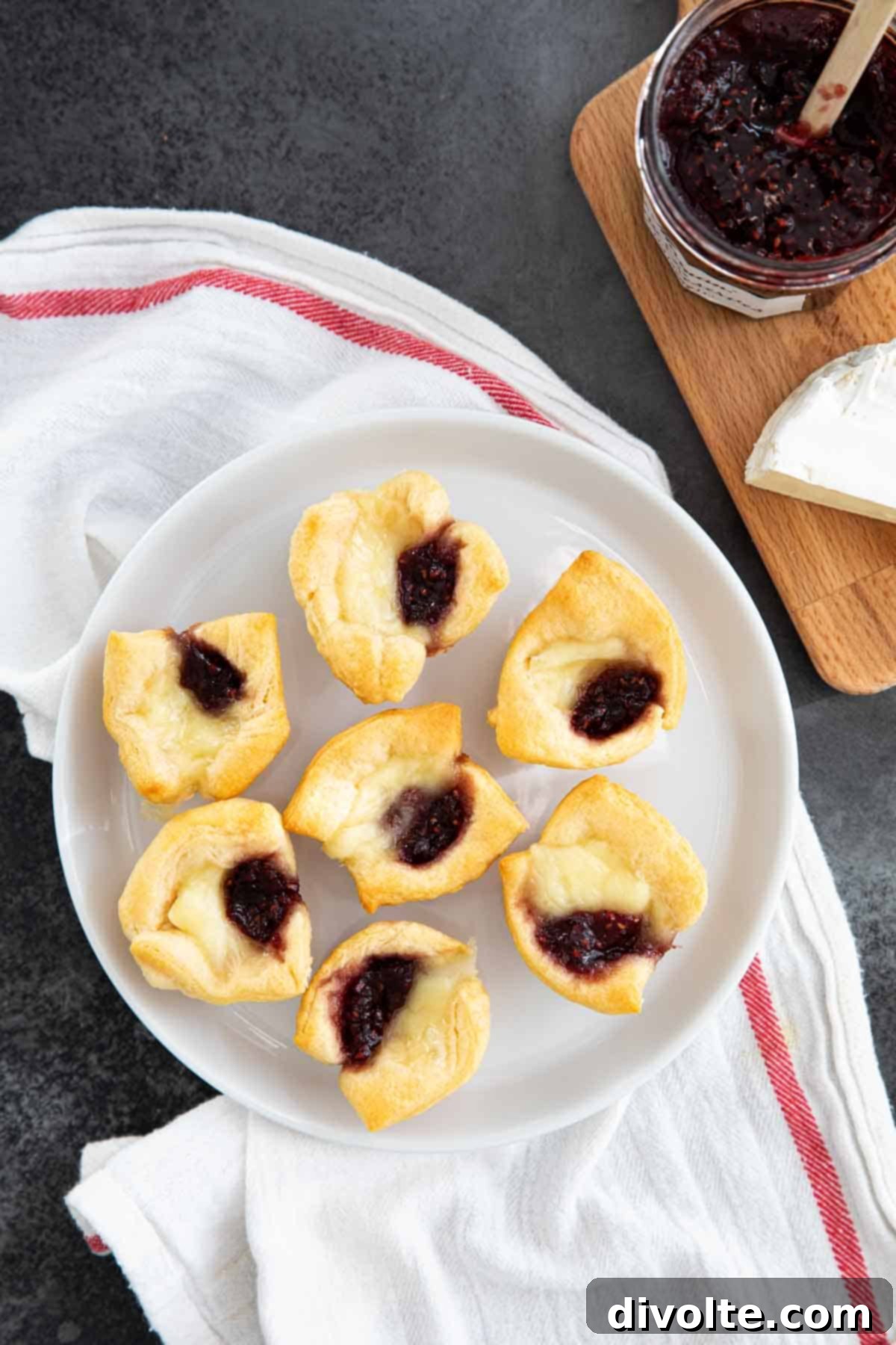 raspberry-brie-bites-recipe