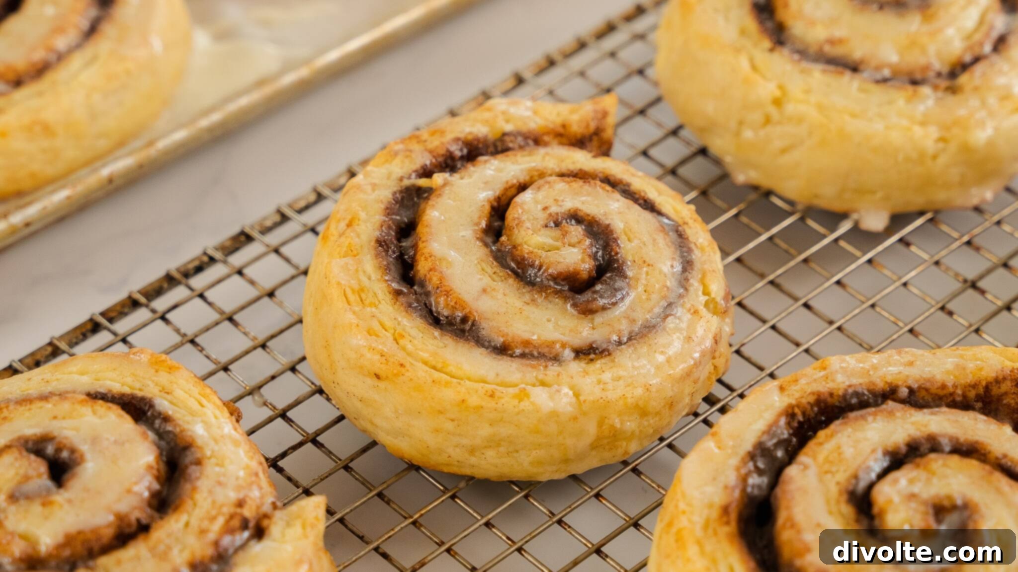 biscuit-cinnamon-rolls-recipe