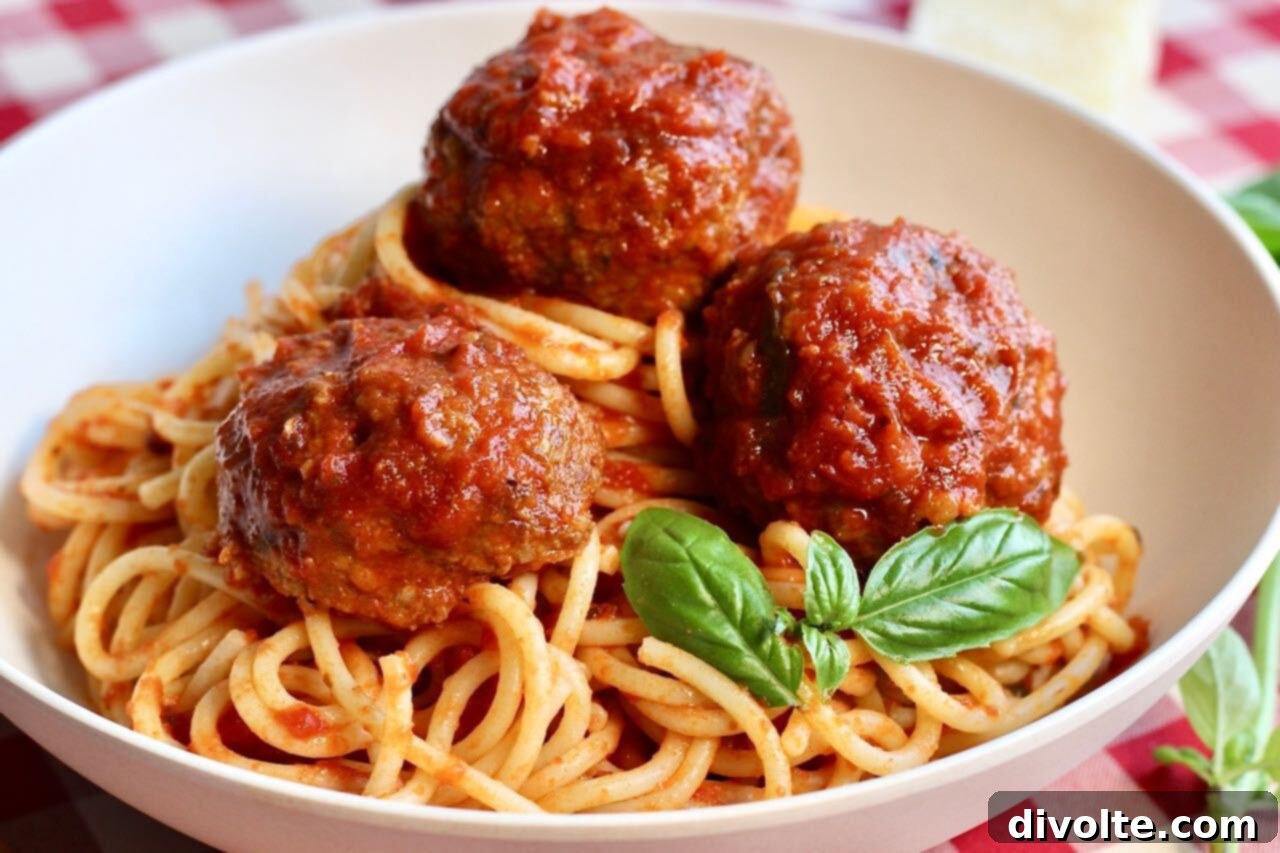 Ultimate Meatball Marinara Recipe 2 italian-spaghetti-sauce-with-meatballs-recipe